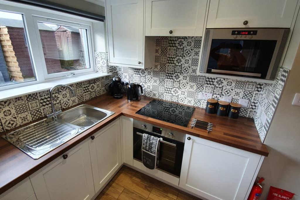 Smart & Stylish Holiday Apartment In The City Centre Inverness Zewnętrze zdjęcie
