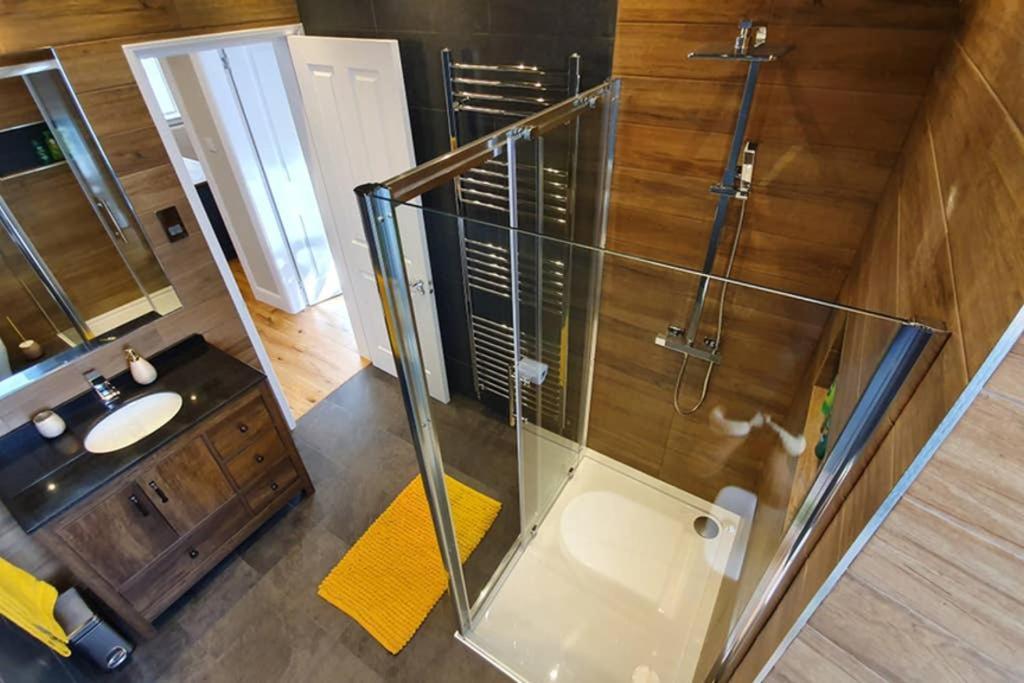 Smart & Stylish Holiday Apartment In The City Centre Inverness Zewnętrze zdjęcie